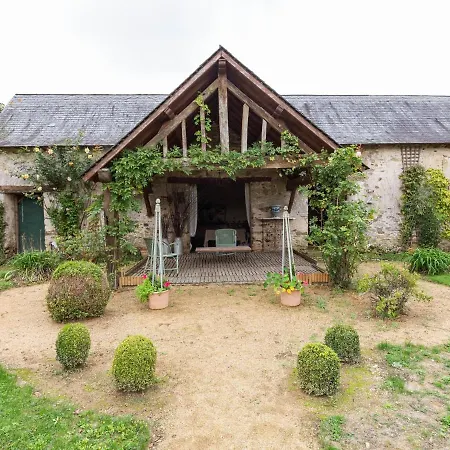 Vacation With Garden In Loire Holiday home *